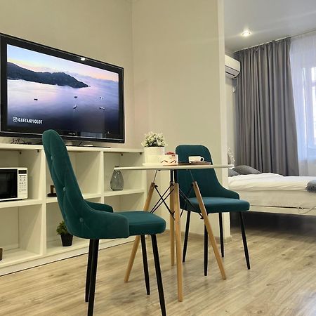 Uutnaya Quartira V Novom Dome Apartment Pavlodar Ngoại thất bức ảnh