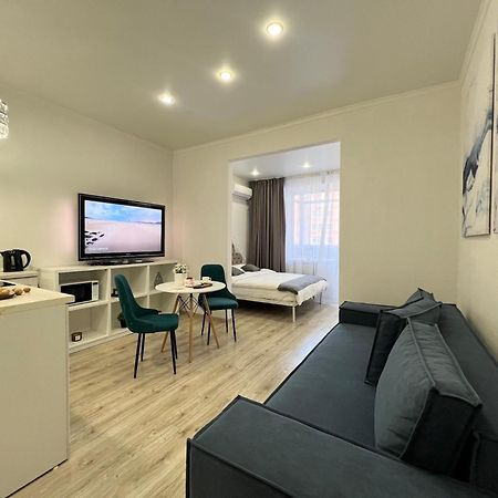 Uutnaya Quartira V Novom Dome Apartment Pavlodar Ngoại thất bức ảnh