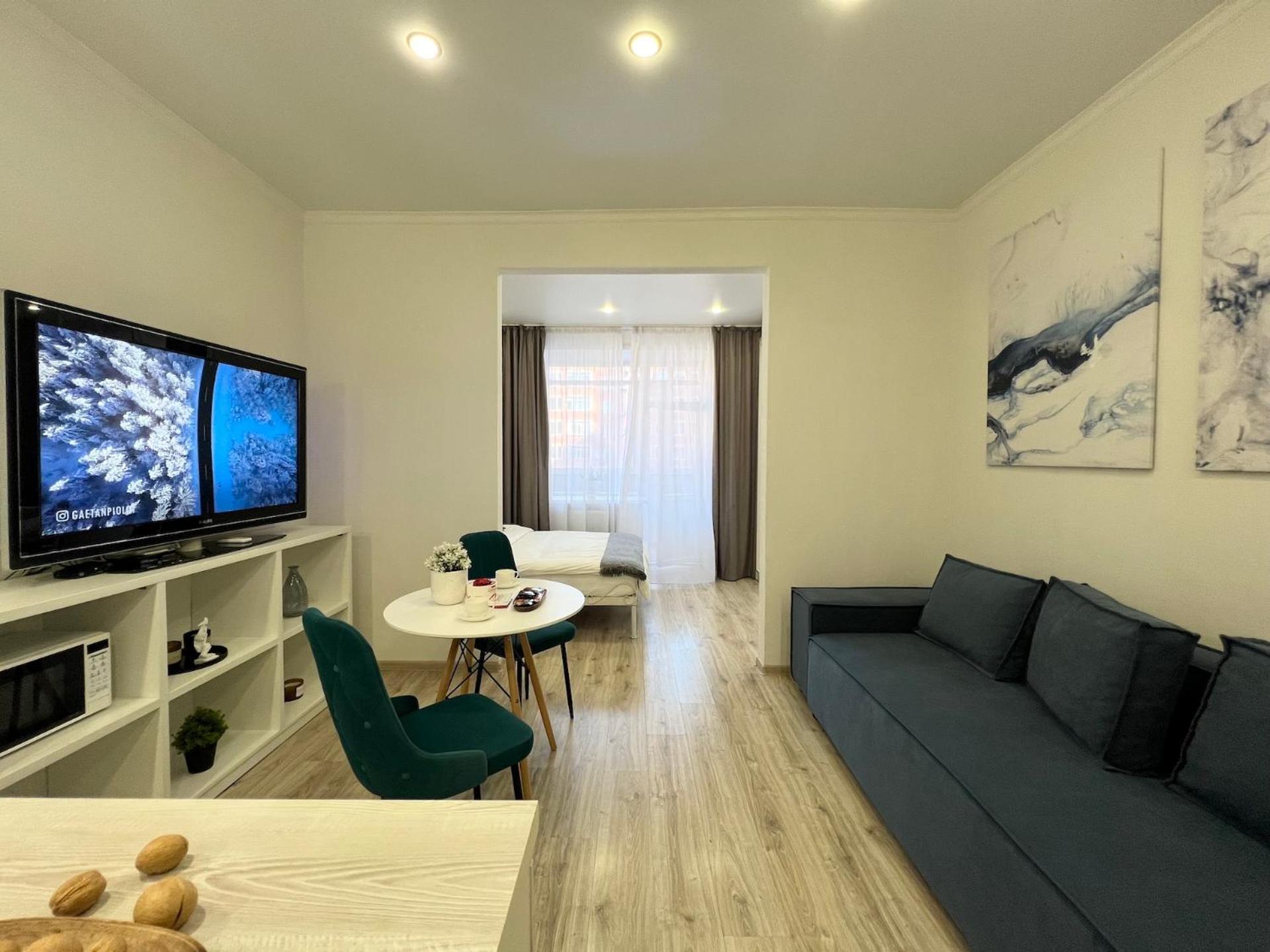 Uutnaya Quartira V Novom Dome Apartment Pavlodar Ngoại thất bức ảnh